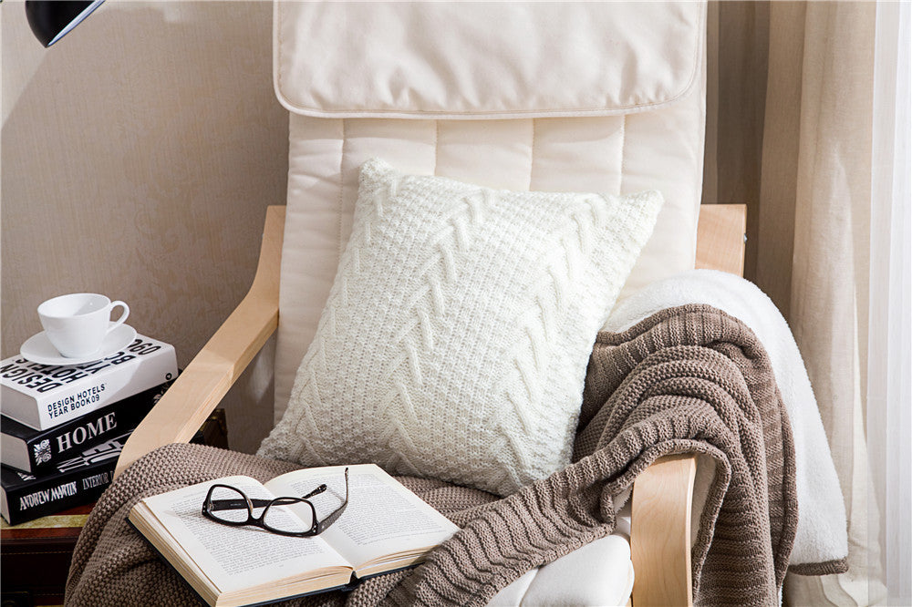 Zoholife V-pattern Decorative Cotton Knitted Pillow Case Cushion Cover Double-Cable Sweater Throw Pillow Covers for Bed Couch 18" X 18"