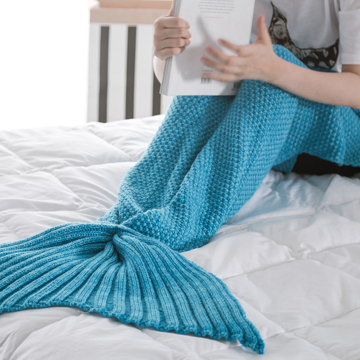 Zoholife Multi-color Mermaid Tail Blanket Crochet Mermaid Blankets Seasons Warm Soft Handmade Sleeping Bag Best Birthday for Baby Kids Teens Adult
