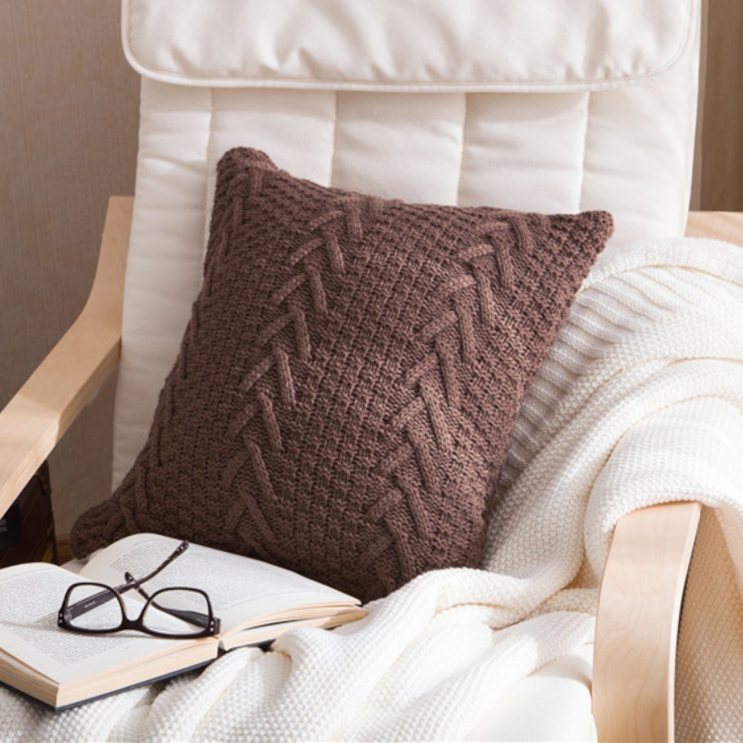 Zoholife V-pattern Decorative Cotton Knitted Pillow Case Cushion Cover Double-Cable Sweater Throw Pillow Covers for Bed Couch 18" X 18"